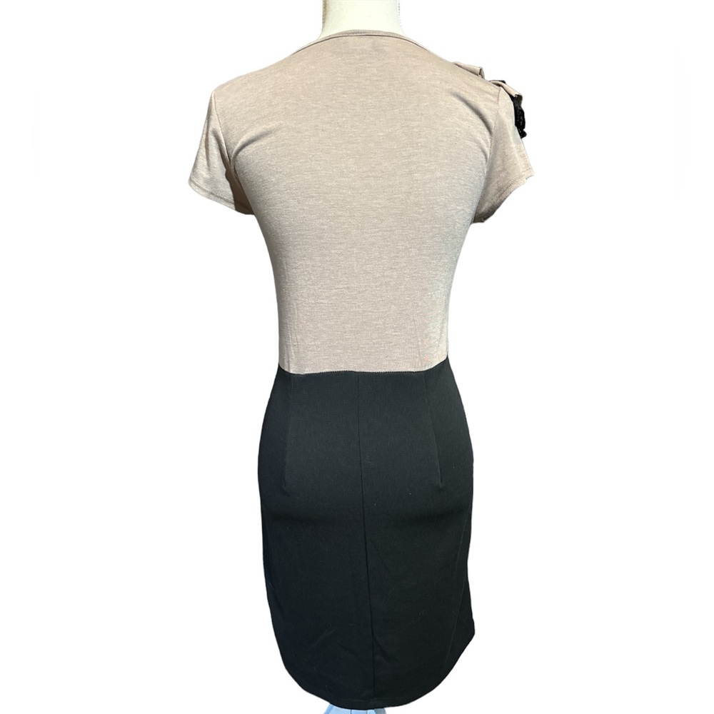 Shoulder Ruffle Dress - Picture 4 of 5